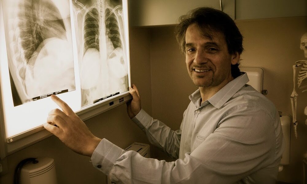 Dr Luke Katahanas